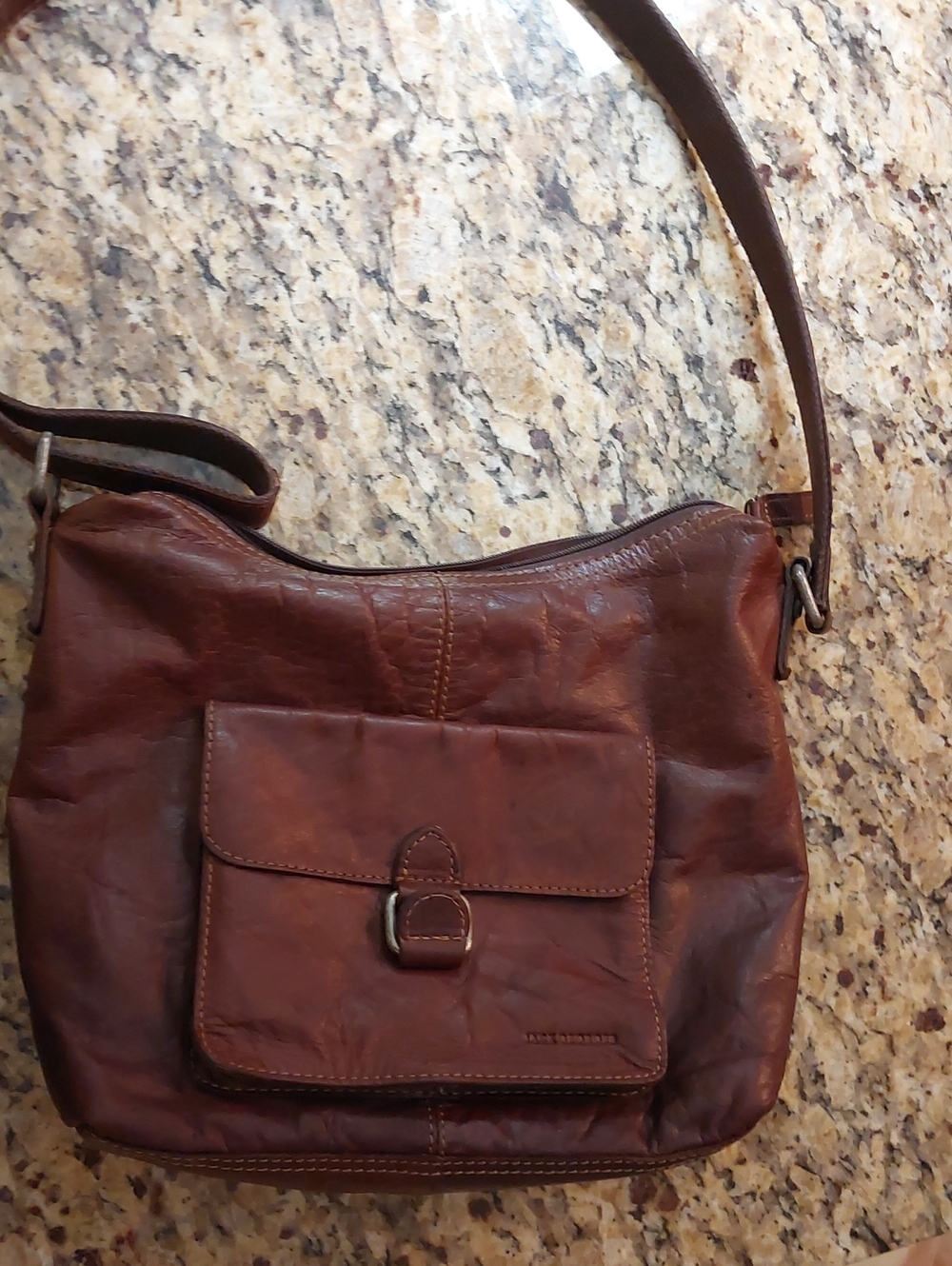 Vintage-Style Brown Leather Shoulder Bag with Front Pocket